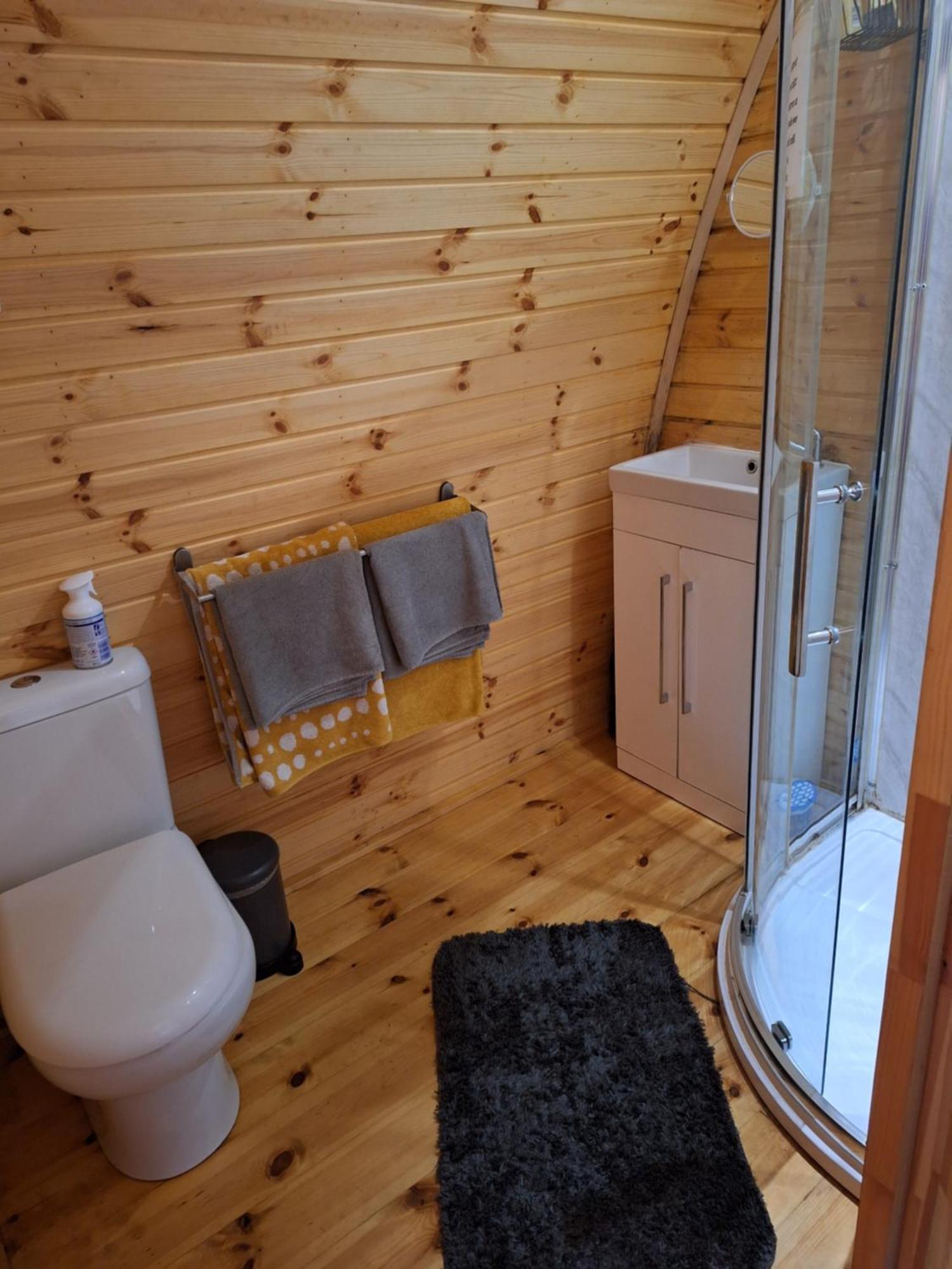 Log Cabin เคลส์ ภายนอก รูปภาพ